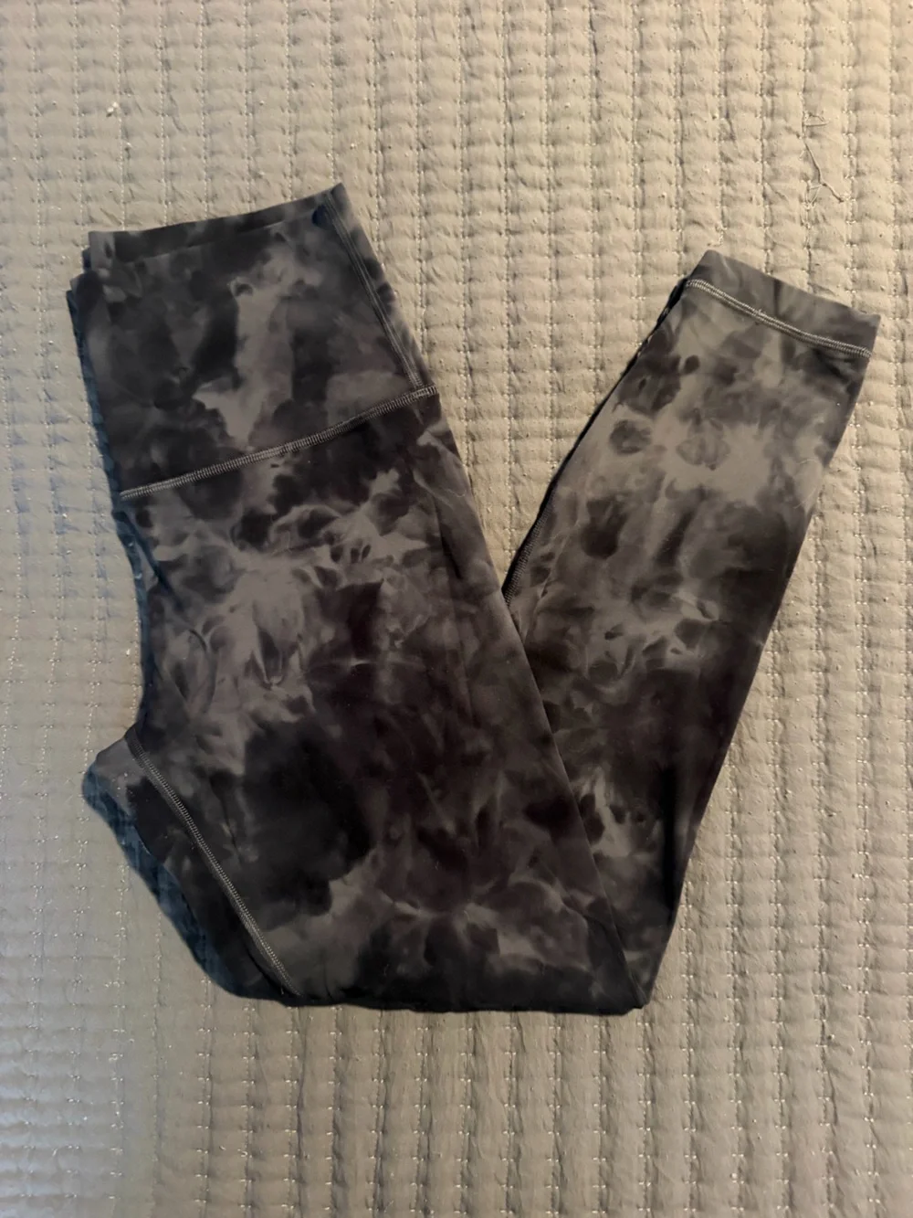 Women's Lululemon Black Tie-Dye Leggings